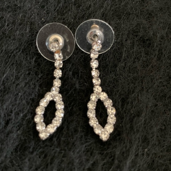 Claw Set Clear Rhinestone Silver Tone Dangle Loop Screw Back Dainty Earrings. - Picture 2 of 9